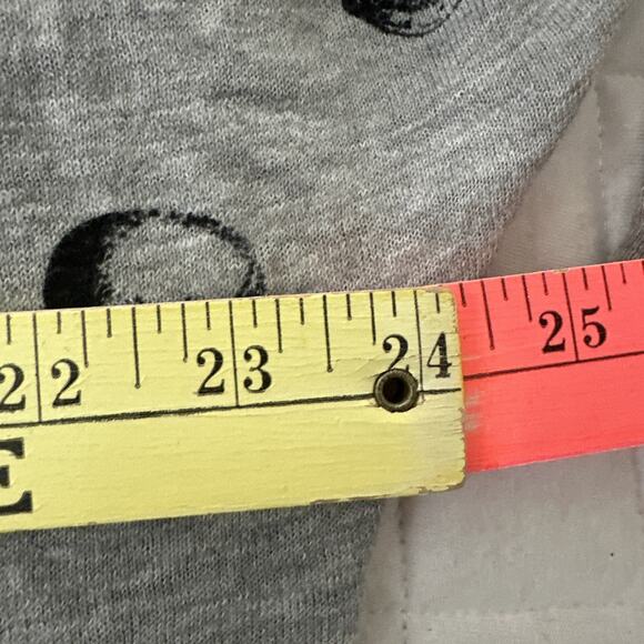 SKULL CASHMERE Top Womens Medium Gray 100% Cotton Skull Print Halloween Horror - Picture 9 of 10